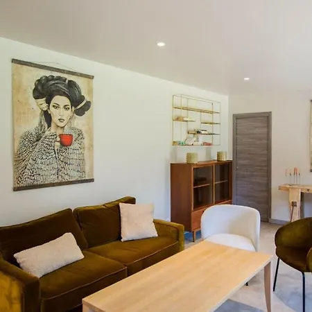 With 1 Bedroom Hautot-sur-Mer