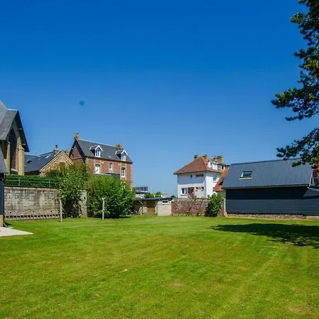 With 1 Bedroom Hautot-sur-Mer